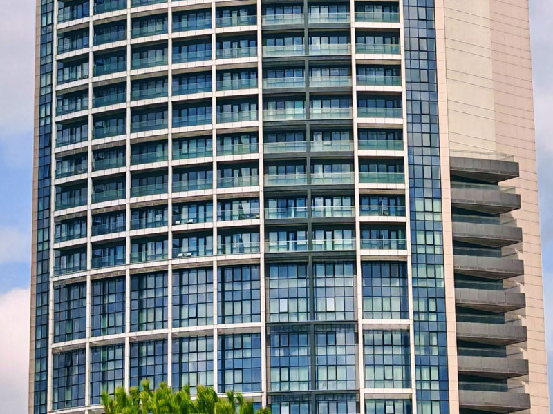 Pet-friendly hotels in Sacramento, CA